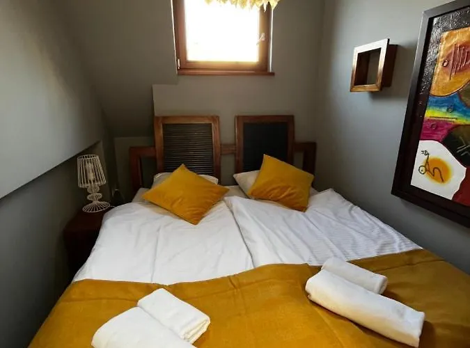 Tcz Mokra بوزنان